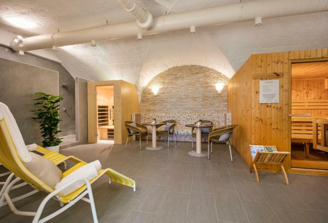 Jufa Hotel Schloss Roethelstein アドモント エクステリア 写真